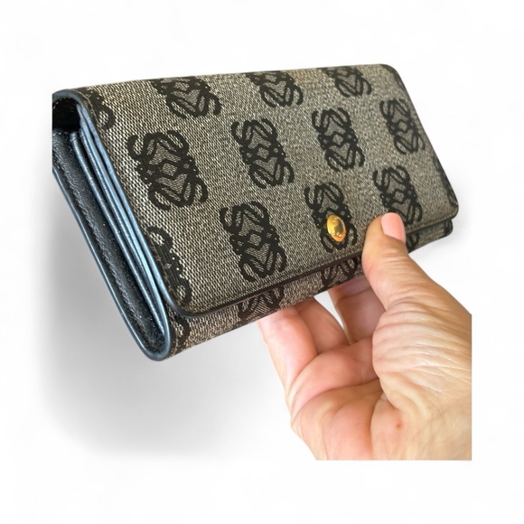 Loewe Anagram long bi-fold wallet grey and black - Picture 8 of 17